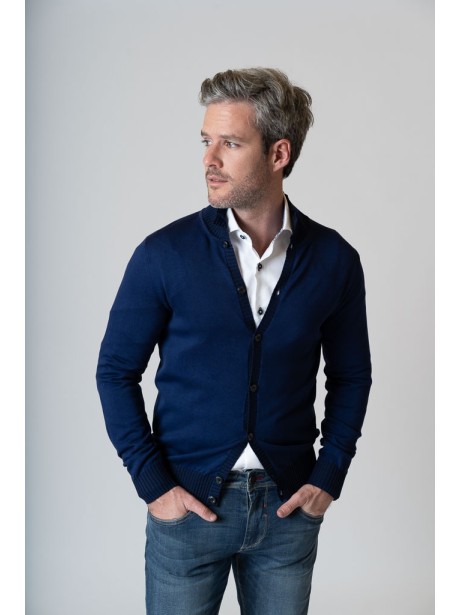 Cardigan lupetto con bottoni