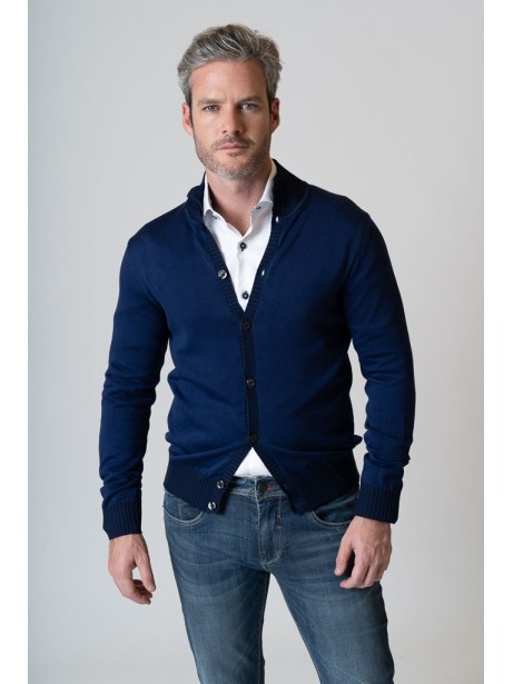 Cardigan lupetto con bottoni 2