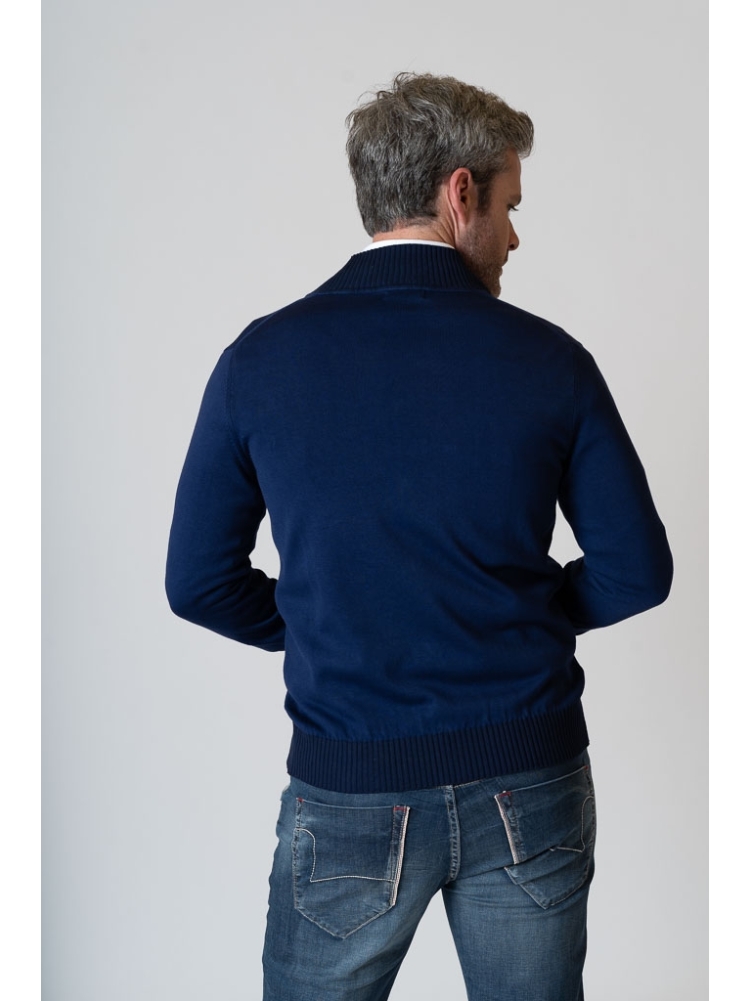 Cardigan lupetto con bottoni