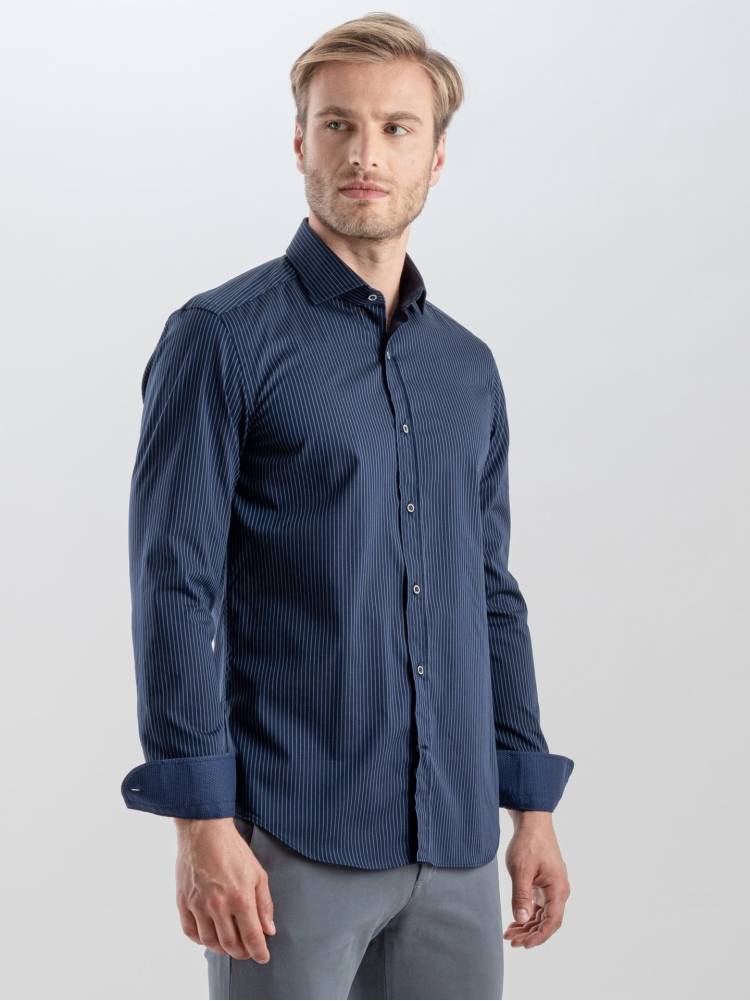 Camicia uomo gessata in tessuto popeline