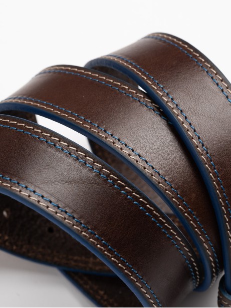 Cintura uomo in pelle con cuciture a contrasto