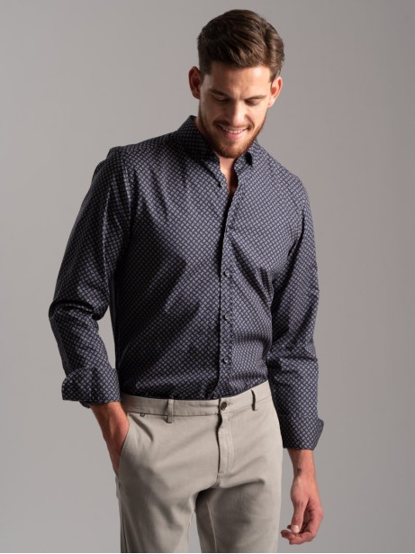 Camicia uomo fantasia stampa disegno geometrico tessuto popeline 2