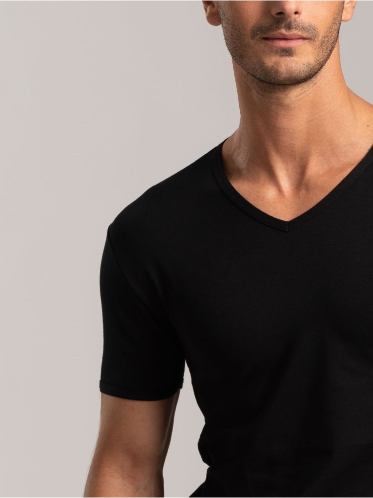 Maglietta scollo V in cotone jersey...