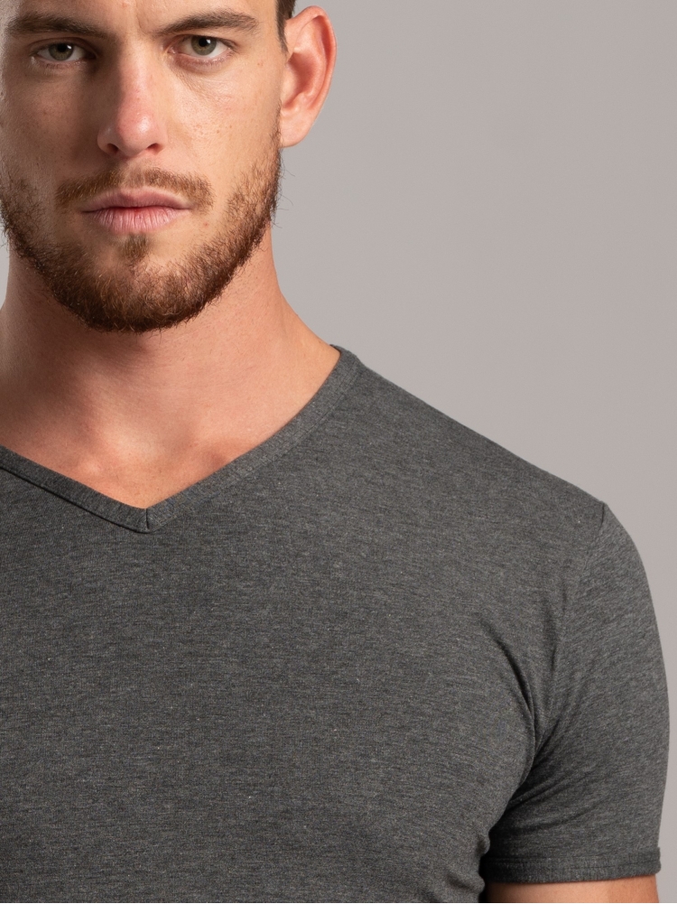 Maglietta scollo V in cotone jersey...