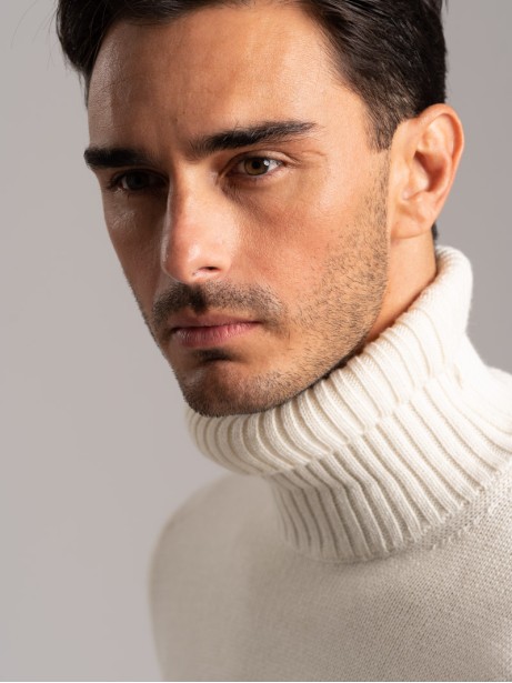 Maglia uomo dolcevita misto lana rasata 2