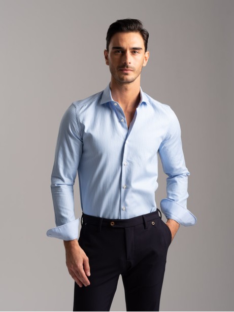 Camicia uomo in tessuto twill micro spina pesce collo semi francese