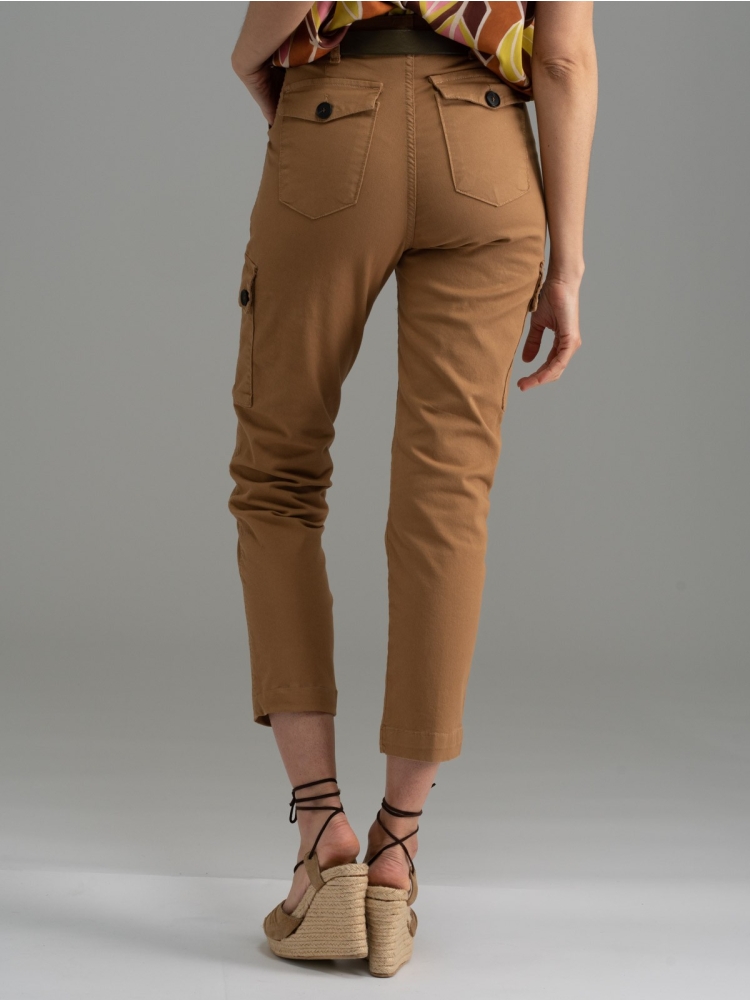 Pantalone donna cargo cotone stretch color cannella