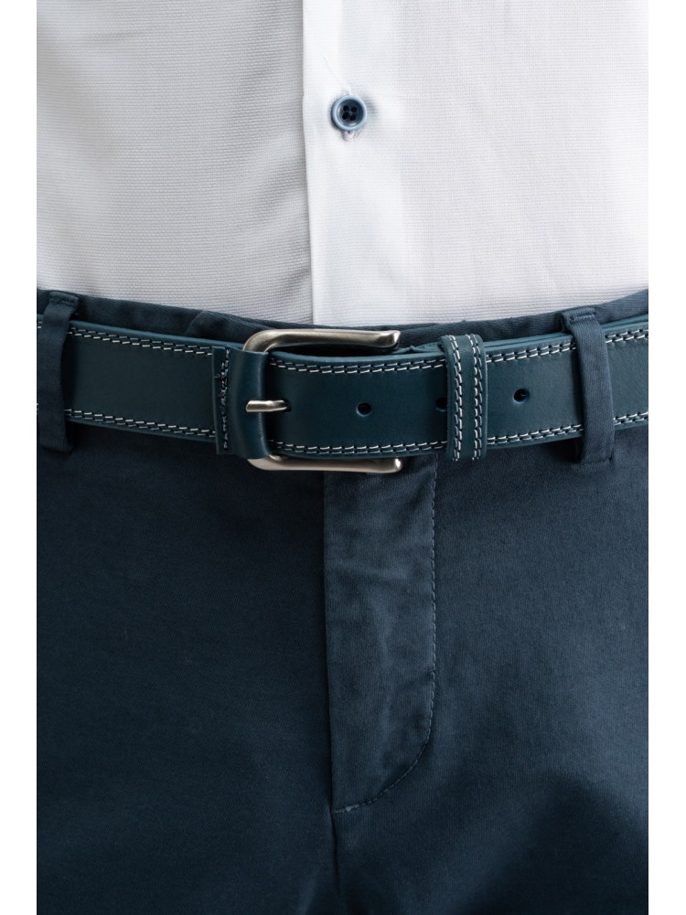 Cintura uomo in pelle con impunture a contrasto