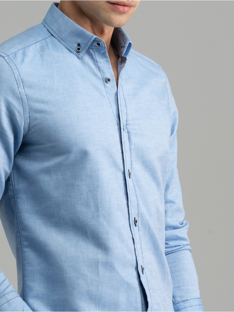 Camicia uomo tinta unita azzurra collo button down