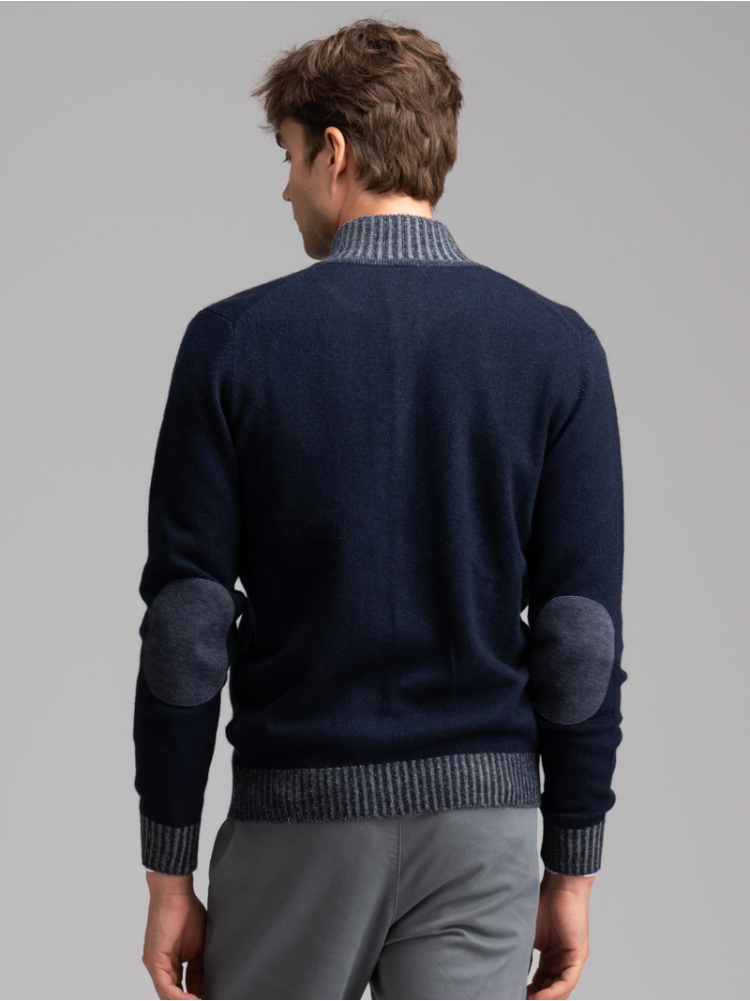 Giubbino uomo in maglia di lana con bottoni e toppe