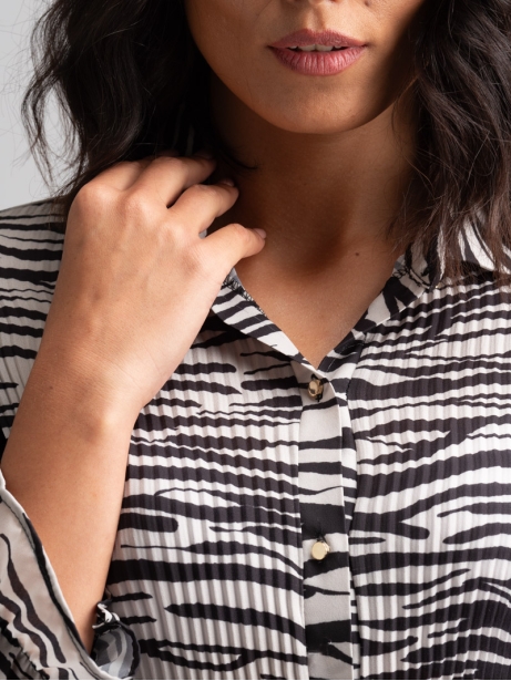 Camicia donna in georgette zebrato con plissé 2