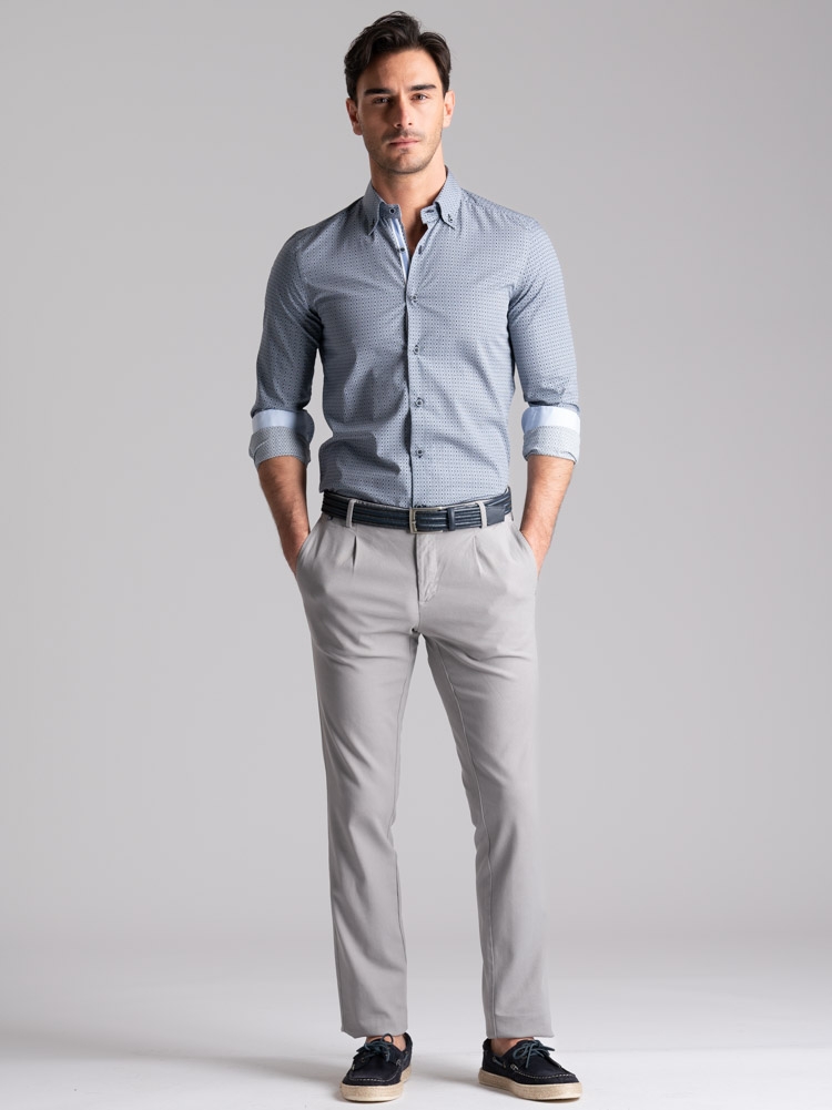 Camicia uomo stampa geometrica con collo button down