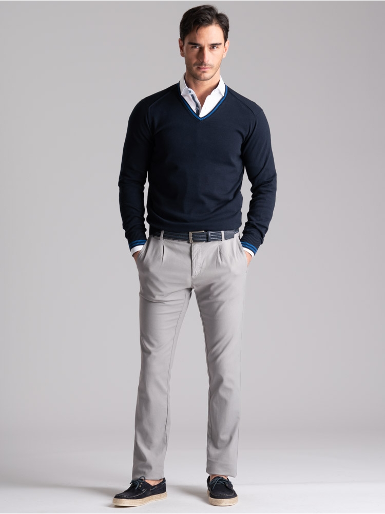 Maglia uomo in cotone scollo a V con contrasti