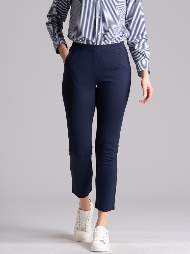 Pantalone donna aderente in Punto Milano