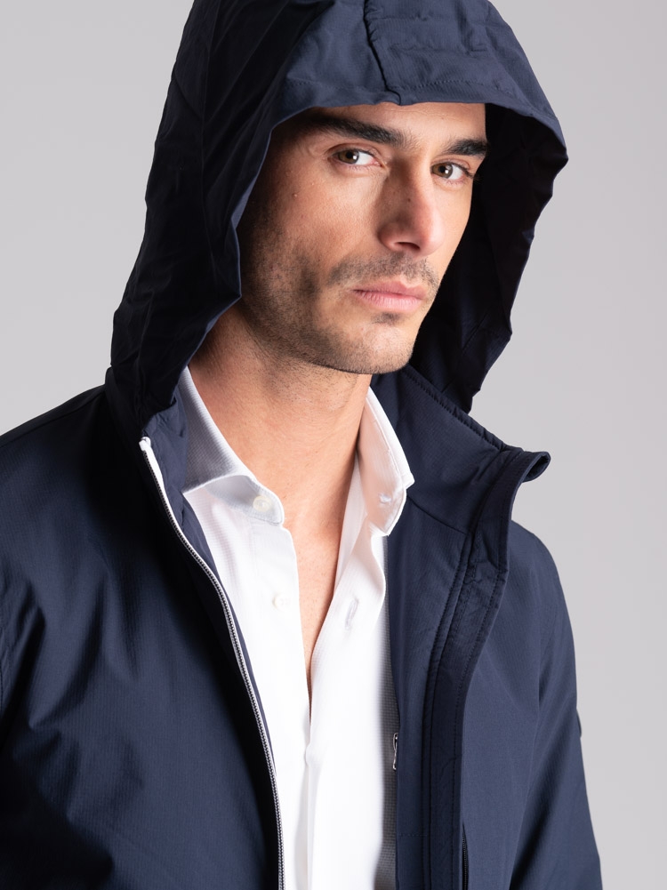 Giubbino uomo sportivo con imbottitura e cappuccio