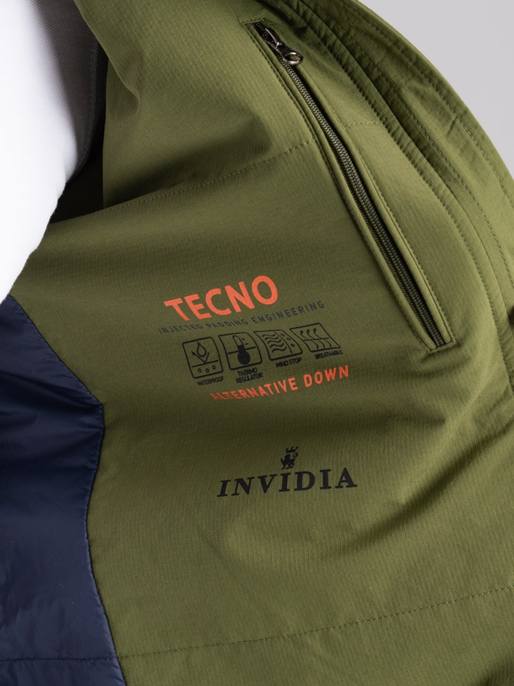 Giubbino uomo sportivo con imbottitura e cappuccio