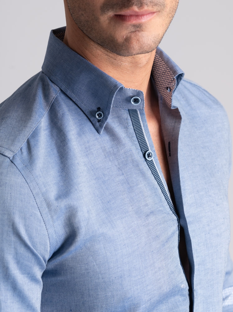 Camicia uomo blu misto lino collo button down