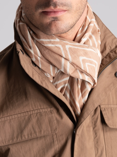 Sciarpa uomo con fantasia geometrica a rombi 2