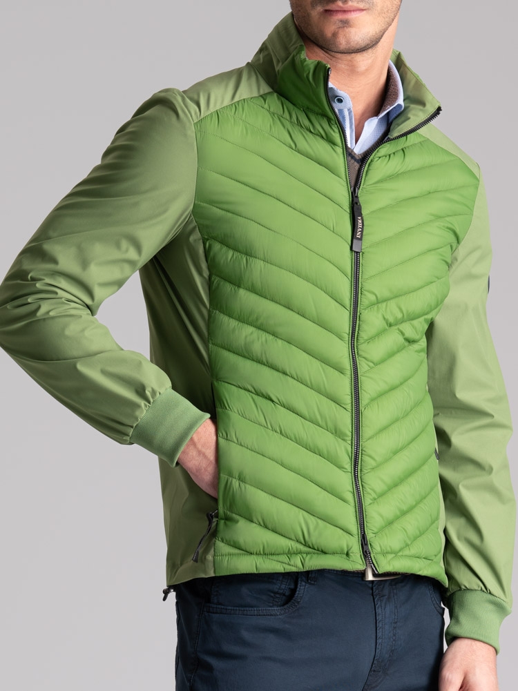 Giubbino uomo sportivo con due tessuti e imbottitura davanti