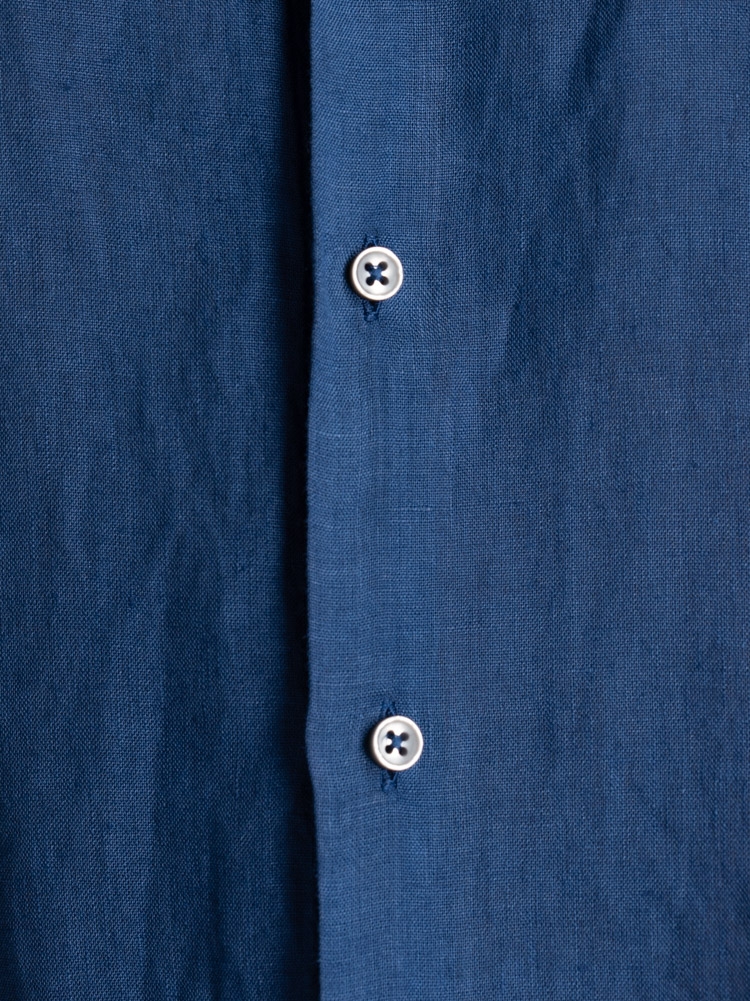 Camicia uomo blu di lino con collo alla coreana