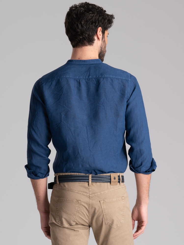 Camicia uomo blu di lino con collo alla coreana