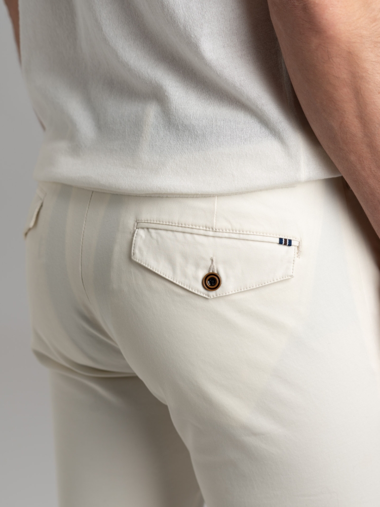 Pantalone uomo chino in tricotina...