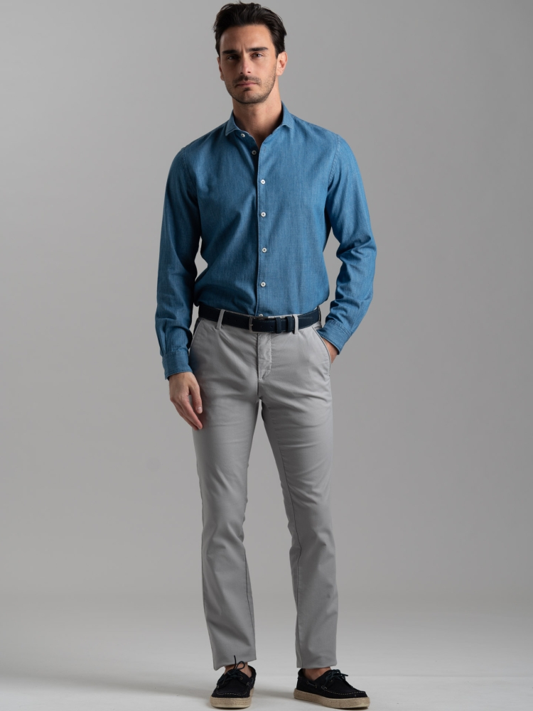 Camicia uomo in denim stone washed con collo semi francese