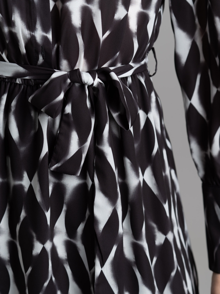 Abito donna al ginocchio con stampa geometrica sfumata