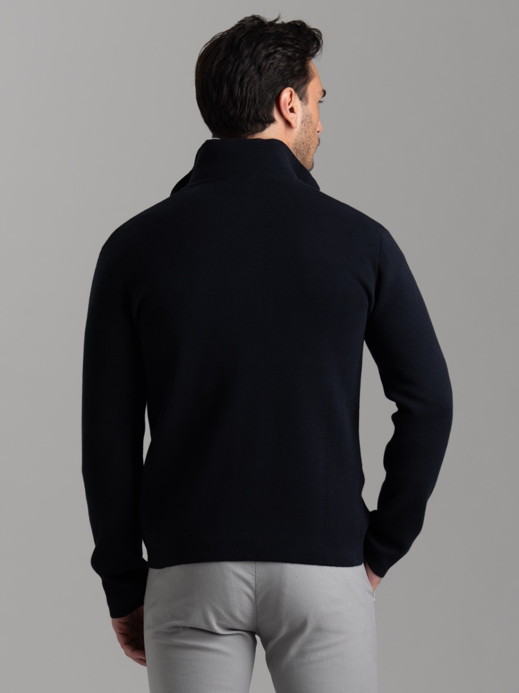 Maglia uomo modello giacca con tasche