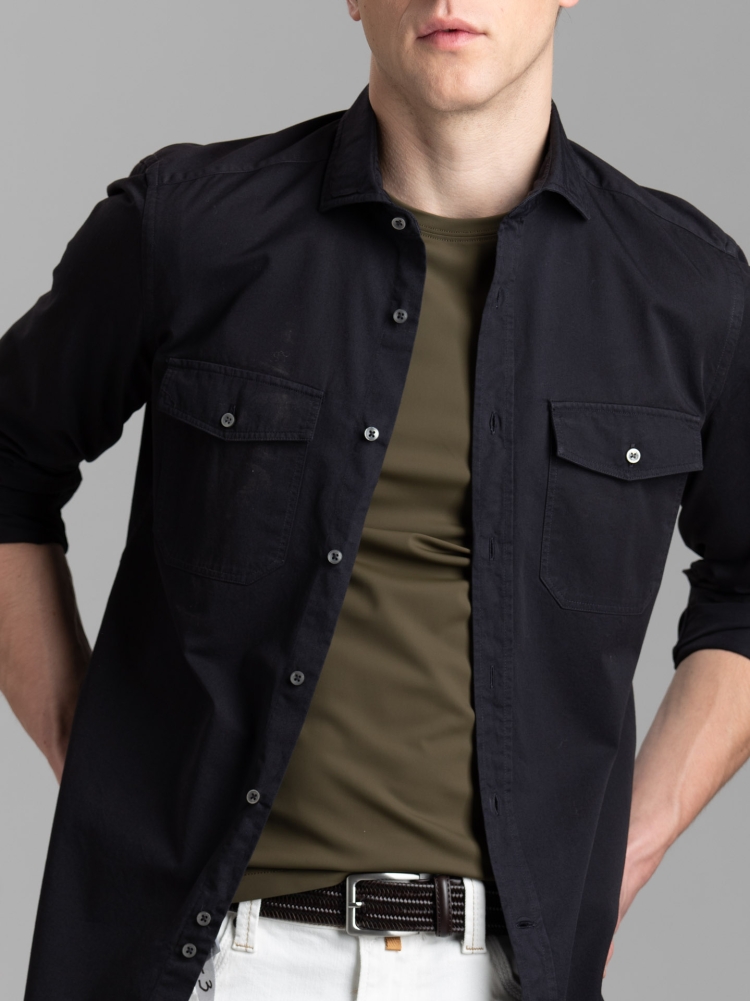 Camicia uomo slim in tessuto twill tinto capo