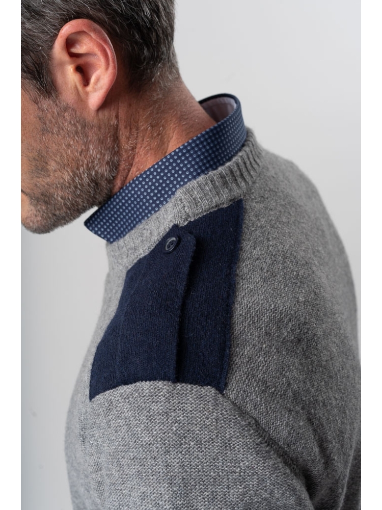 Maglia girocollo con bottoni