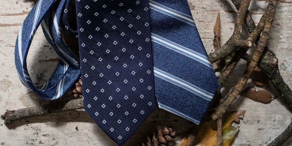 Cravatta per abito nero: Gli abbinamenti giusti con il look total black