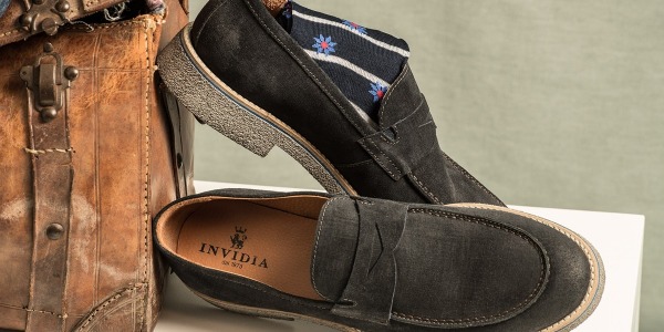 Mocassini: meglio portarli con i calzini o senza?