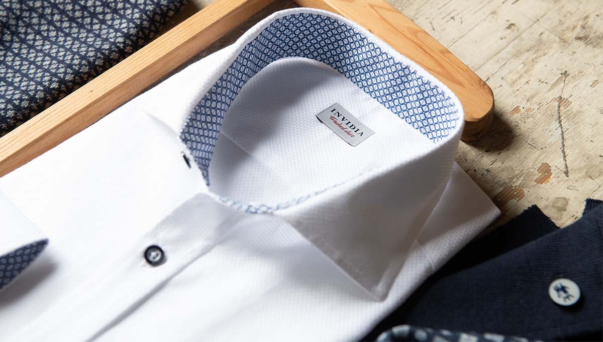 Come stendere le camicie: la guida definitiva per chi non ama stirare