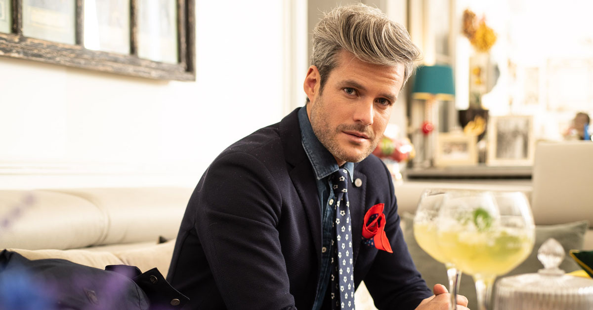 Cravatta per abito blu: gli abbinamenti giusti per evitare scivoloni di stile