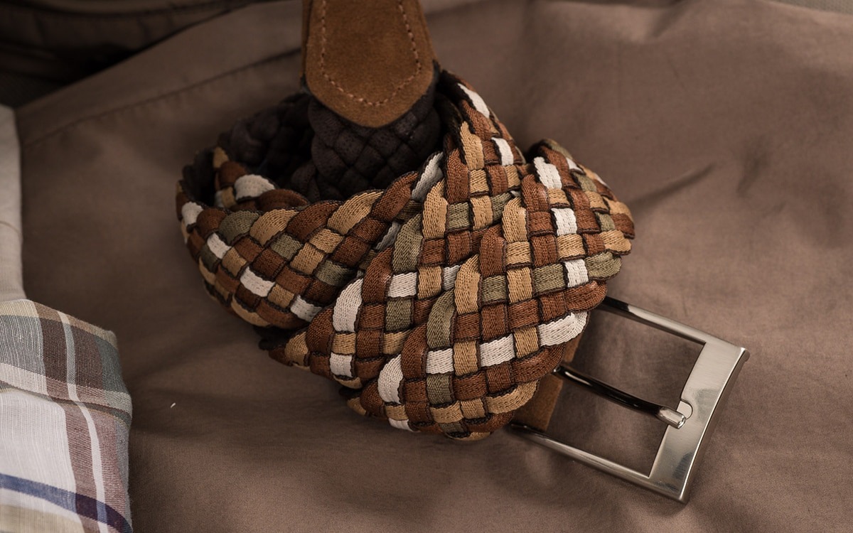 Cintura uomo: come si indossa? 3 consigli (e un segreto) per non sbagliare